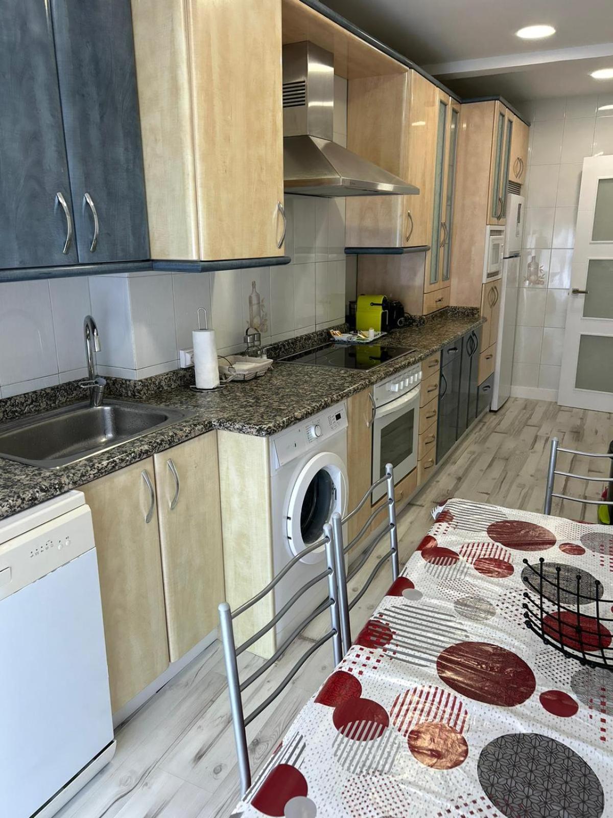 Apartamentos El Conde سانتو دومينغو دي لا كازادا المظهر الخارجي الصورة